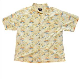 Men’s ROUTE 66 Large short sleeve button shirt wood buttons.